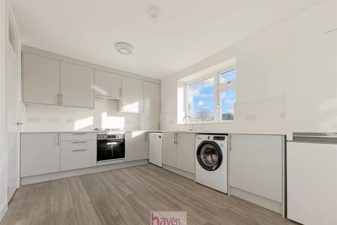 undefined, Crescent Way, London,N12