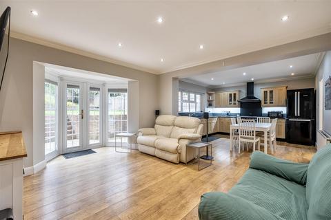 undefined, Old Oak Avenue, Chipstead