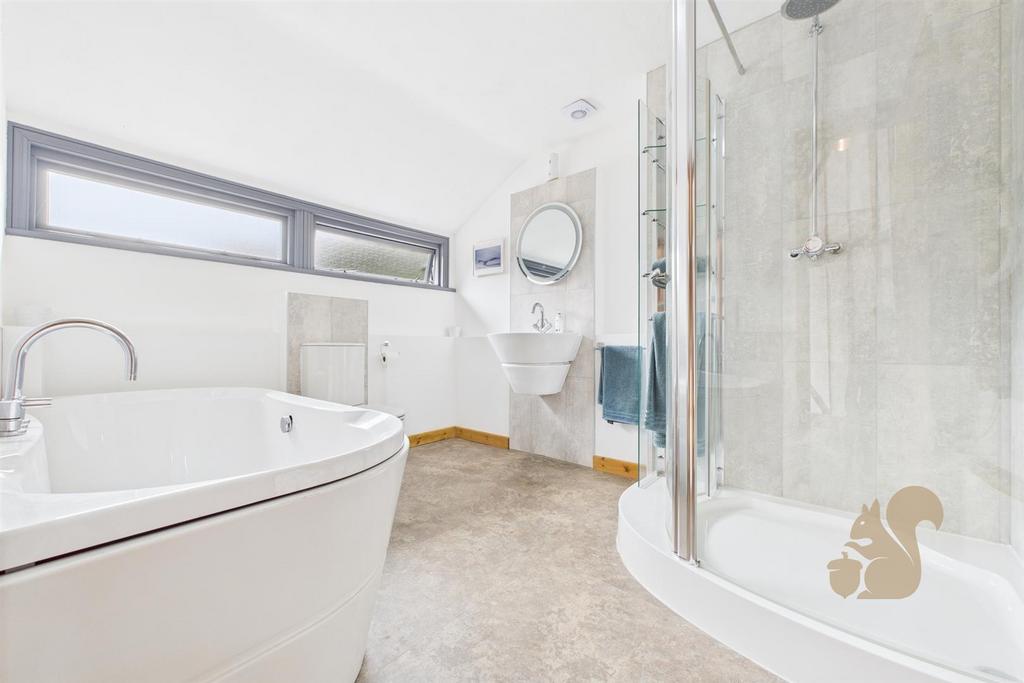 CAM05287 G0-PR0126-STILL001.jpg