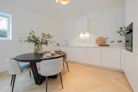2 bedroom flat for sale, Redcliffe Gardens, London SW10