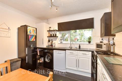 3 bedroom flat for sale, Dover Court, Bognor Regis PO22