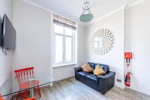 1 bedroom flat to rent, Earls Court, Earls Court, London, SW5