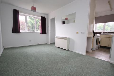 Studio to rent, Armitage Way, Cambridge CB4