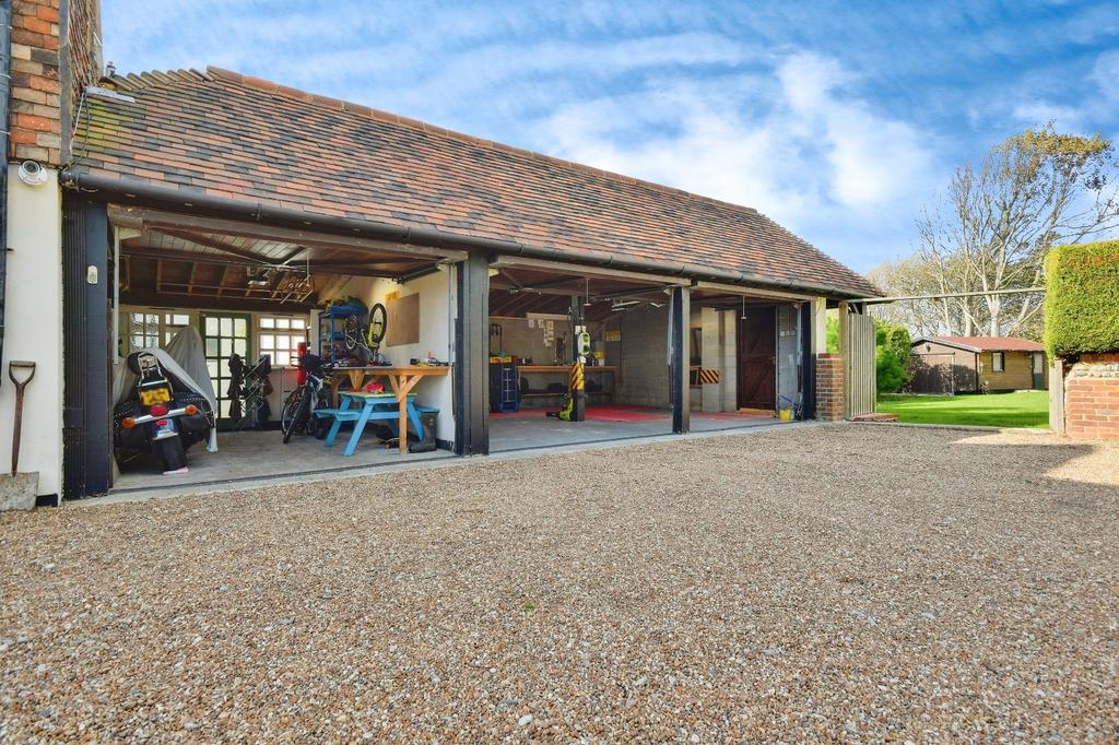 Triple Garage