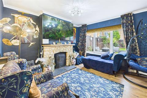 4 bedroom semi-detached house for sale, St. James Close, Swindon SN2