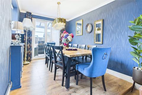 4 bedroom semi-detached house for sale, St. James Close, Swindon SN2