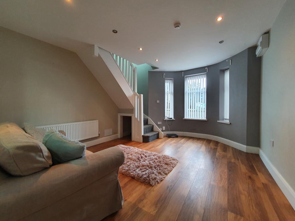1 bedroom duplex flat