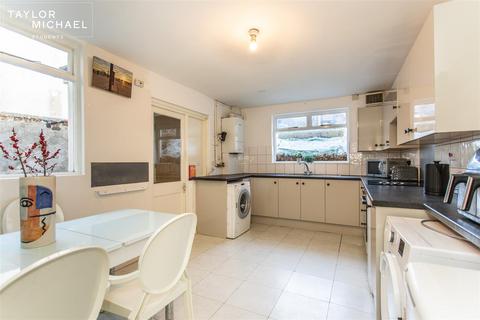 6 bedroom terraced house to rent, Hollingbury Road, Brighton