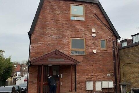 Office to rent, 1 Monks Way London NW11 0AF