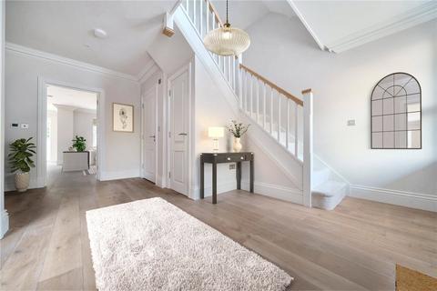 5 bedroom detached house to rent, Peliforde Place, Woking, GU22