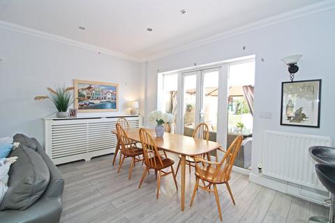 4 bedroom townhouse for sale, Adamson Way, Langley Waterside, Beckenham, BR3
