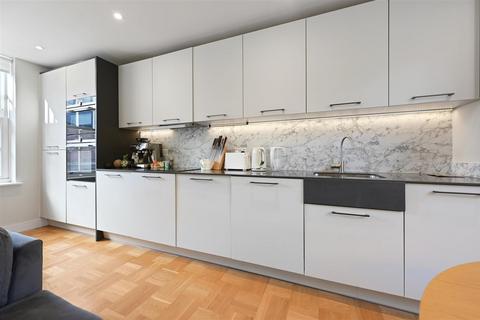 2 bedroom flat for sale, Lisgar Terrace, London W14