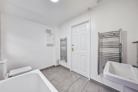 20 Crayford Way, Dartford, DA1 4LQ