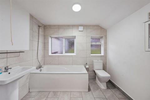 20 Crayford Way, Dartford, DA1 4LQ