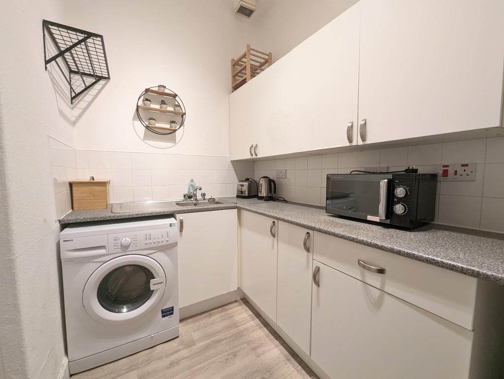 Kitchen 2