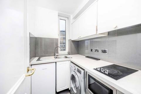 1 bedroom flat to rent, Chelsea Cloisters, London SW3