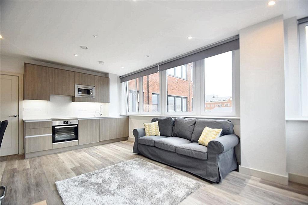 Lounge/Kitchen