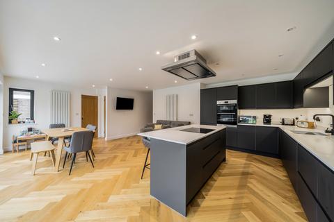 4 bedroom detached house for sale, Merestones Drive, Cheltenham, Gloucestershire