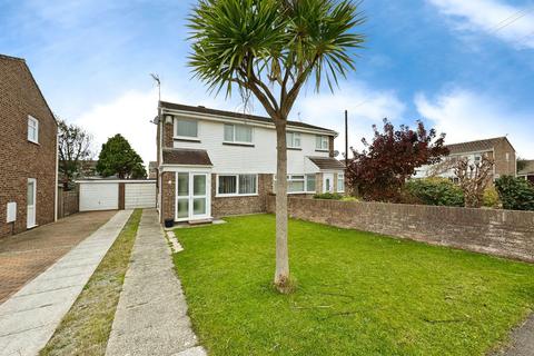 undefined, Clos-y-Grug, Porthcawl CF36