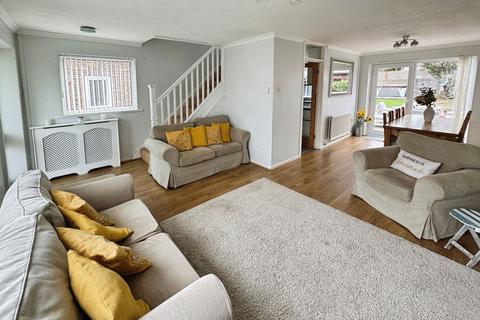 undefined, Clos-y-Grug, Porthcawl CF36