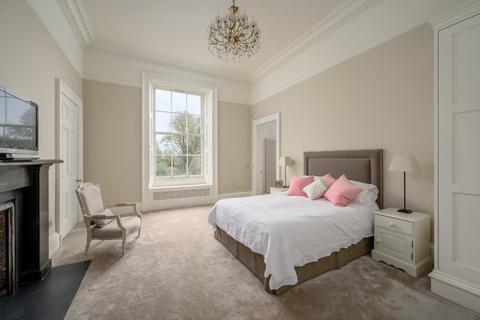 20 Clarendon Crescent, Edinburgh, EH4 1PU