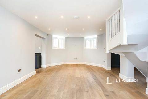 undefined, Willoughby Lane, Bromley, BR1