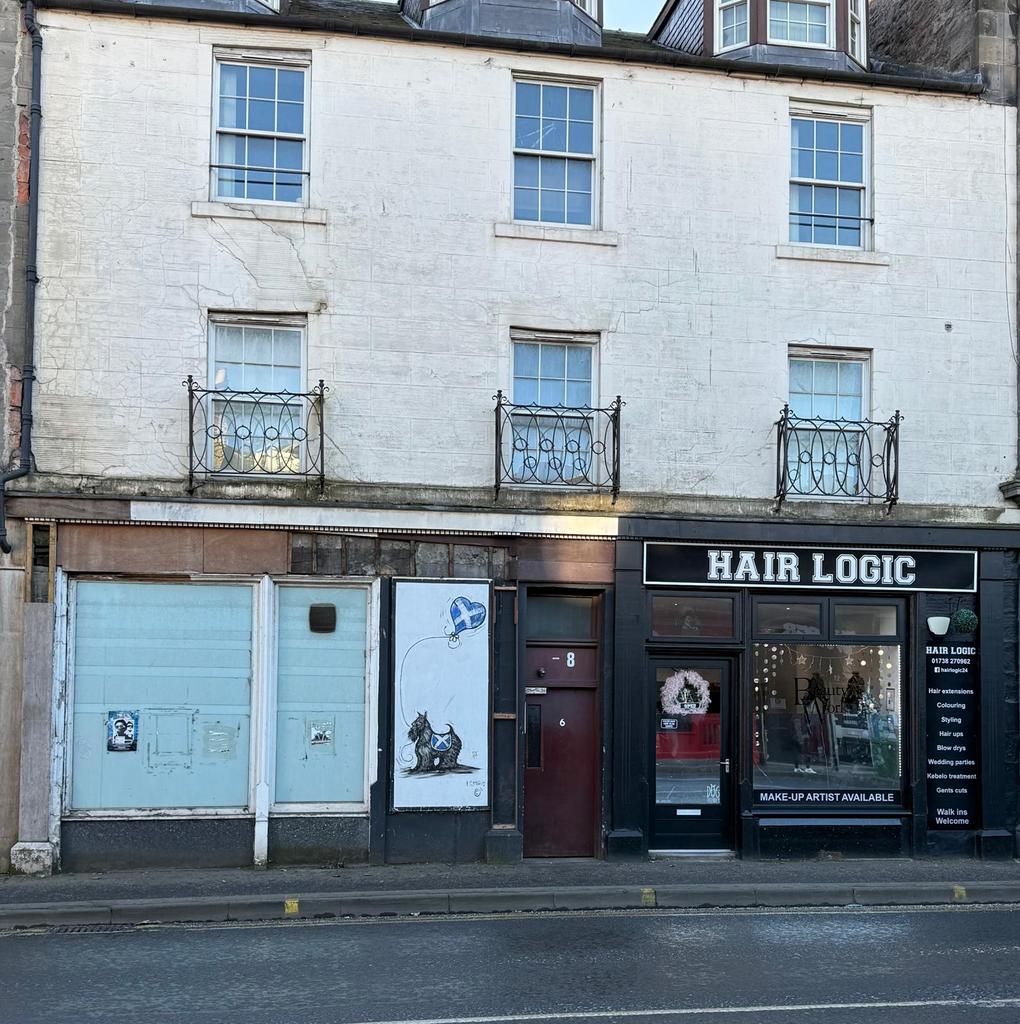 6 F 2 County Place Perth PH2 8 EE