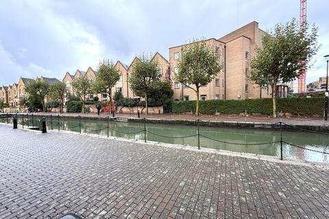 1 bedroom apartment to rent, Waterman Way, London, E1W