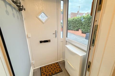 3 bedroom semi-detached house for sale, Douglas Gardens, Dunston, Gateshead, Tyne and Wear, NE11