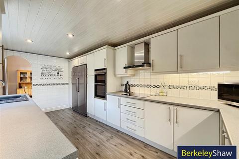 6 bedroom semi-detached house for sale, Cavendish Road, Crosby, Liverpool