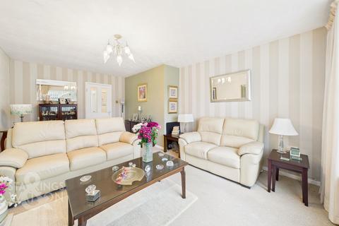 2 bedroom detached bungalow for sale, St. Edmunds Road, Acle, Norwich