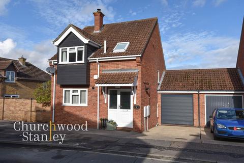 3 bedroom detached house for sale, Taylor Drive, Lawford, CO11
