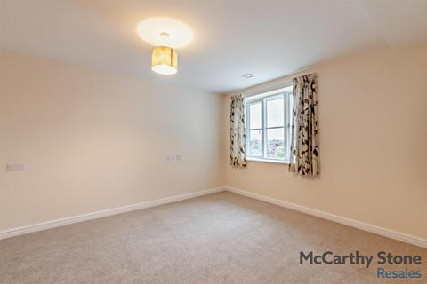 2 bedroom apartment for sale, Lady Susan Court, New Road, Basingstoke, Hampshire, RG21 7PF