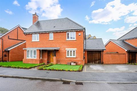 Glanville Way, Epsom
