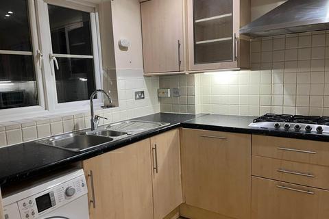 undefined, Queenhythe Crescent, Guildford GU4