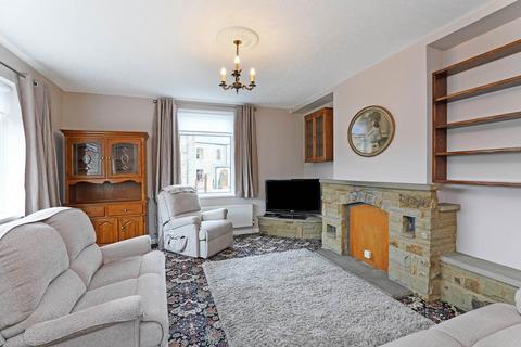 3 bedroom detached house to rent, Batley Road, Wakefield
