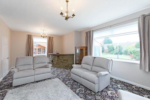 3 bedroom detached house to rent, Batley Road, Wakefield