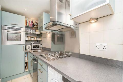 undefined, Kingston Road, Teddington TW11