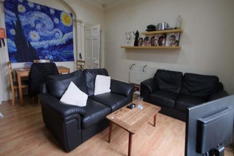 3 bedroom house to rent, 63a Victoria Road, Leeds LS6