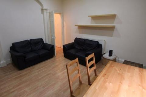 3 bedroom house to rent, 63a Victoria Road, Leeds LS6