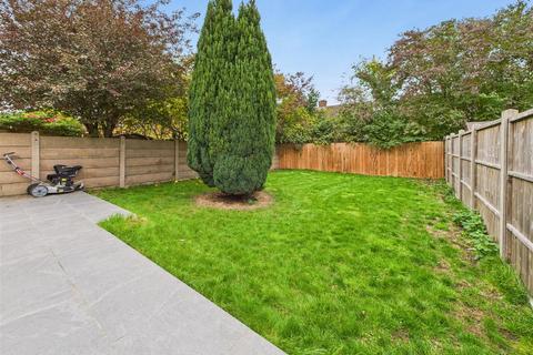 3 bedroom semi-detached house for sale, Terrace Road, Walton-On-Thames
