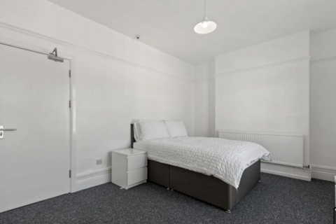 1 bedroom terraced house to rent, Alexandra Terrace, Brynmill SA2