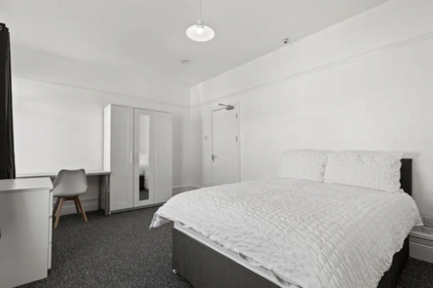 1 bedroom terraced house to rent, Alexandra Terrace, Brynmill SA2
