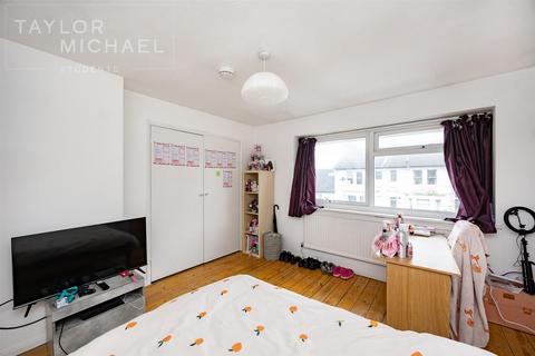 undefined, Warleigh Road, Brighton