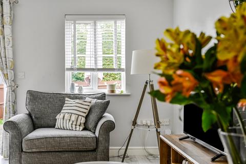 undefined, Guernsey Way, Kennington, Ashford, Kent, TN24