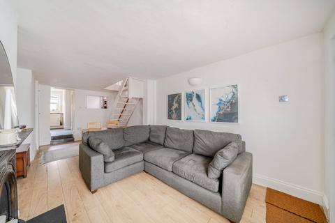 undefined, Heath Road, Weybridge, KT13