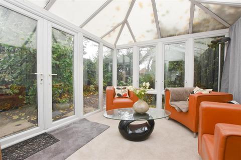 undefined, Claverton Close, Bovingdon, Hemel Hempstead