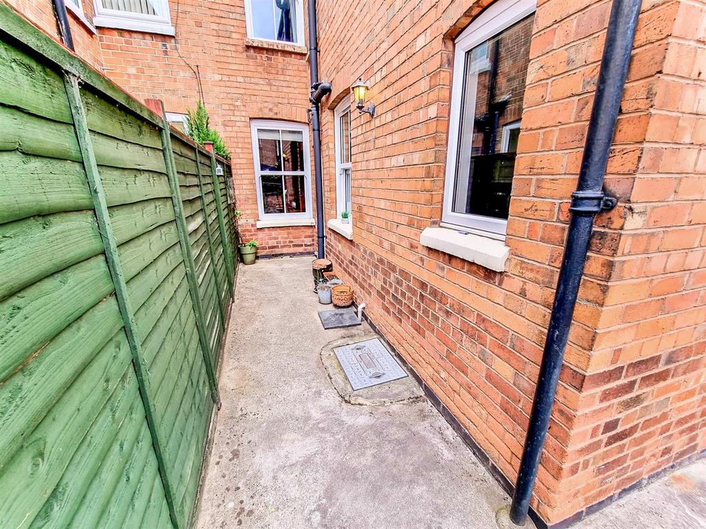 Rear courtyard