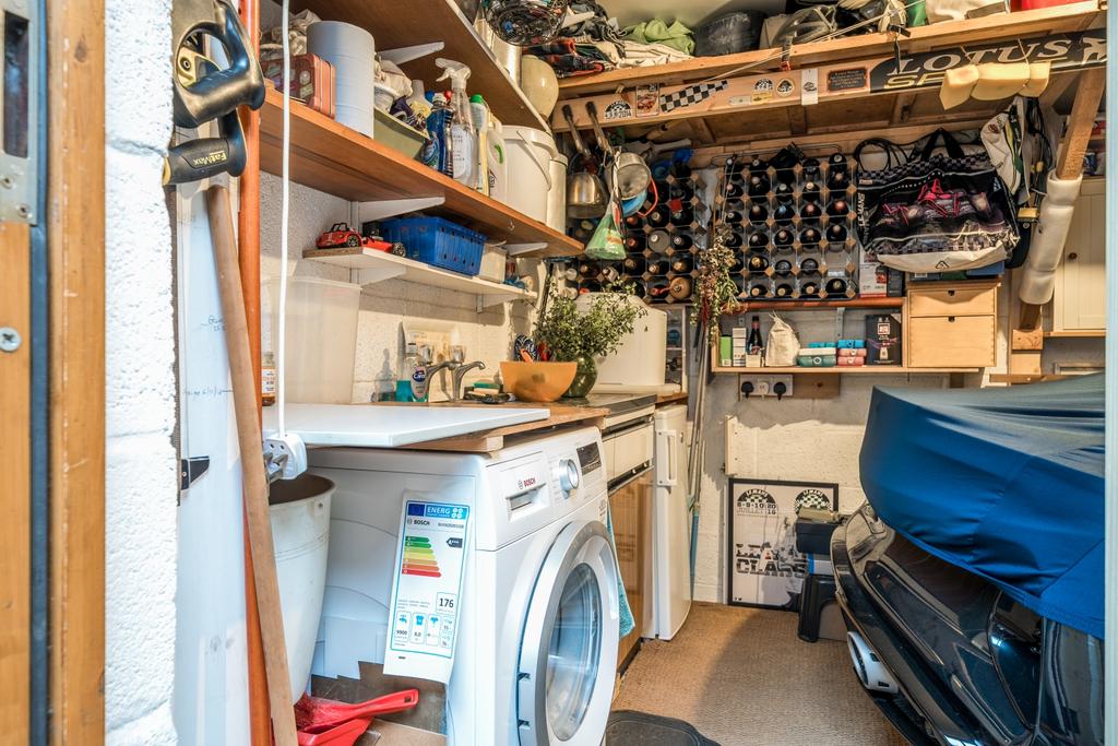 1369975-1-68f146630b556