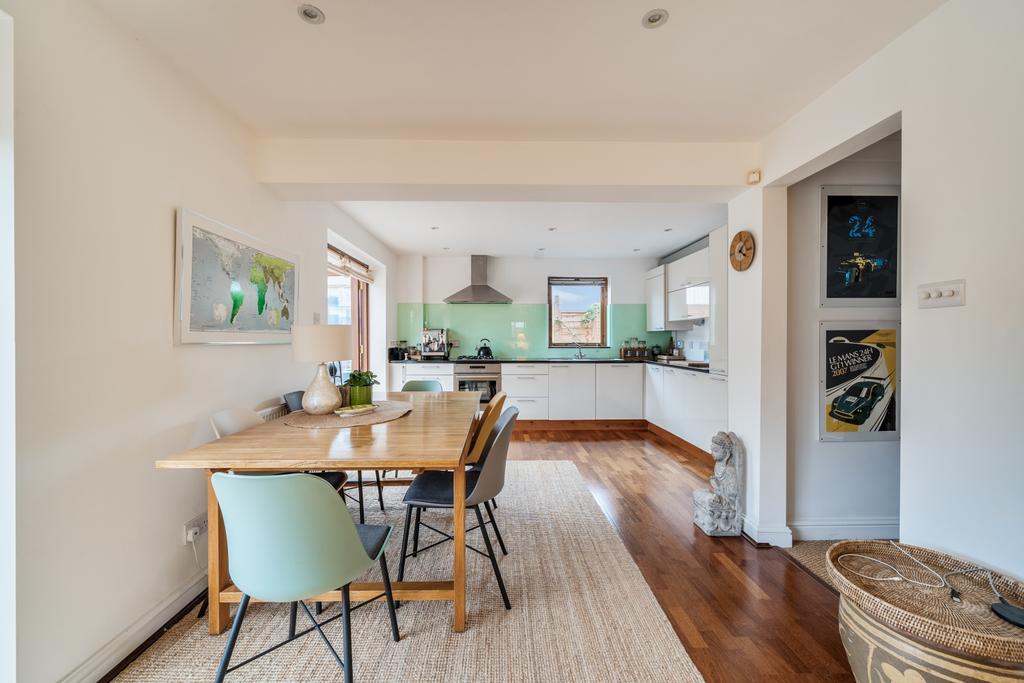 1369975-15-68f147118c6b8